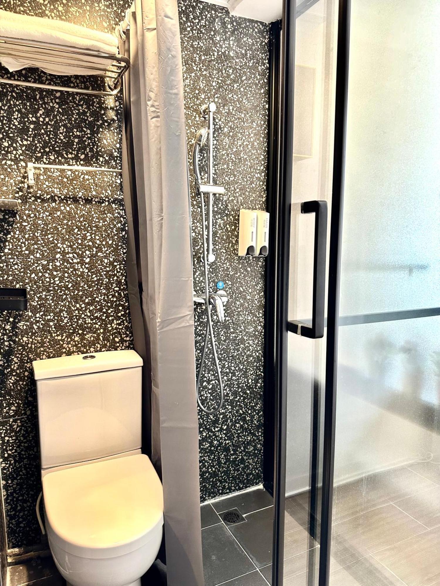 木居 Woody House Hotell Hongkong Exteriör bild